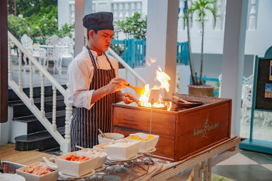 Best Restaurants and Cafes Near Andaman Seaview Hotel