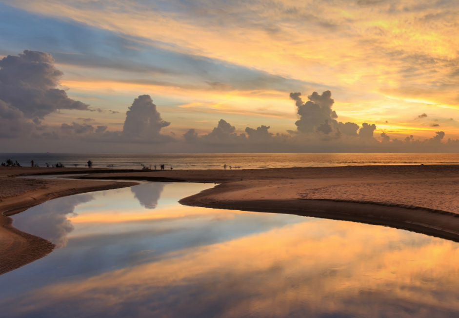 Andaman Sea View: Celebrate New Year 2025 with a Stunning Beach Sunset